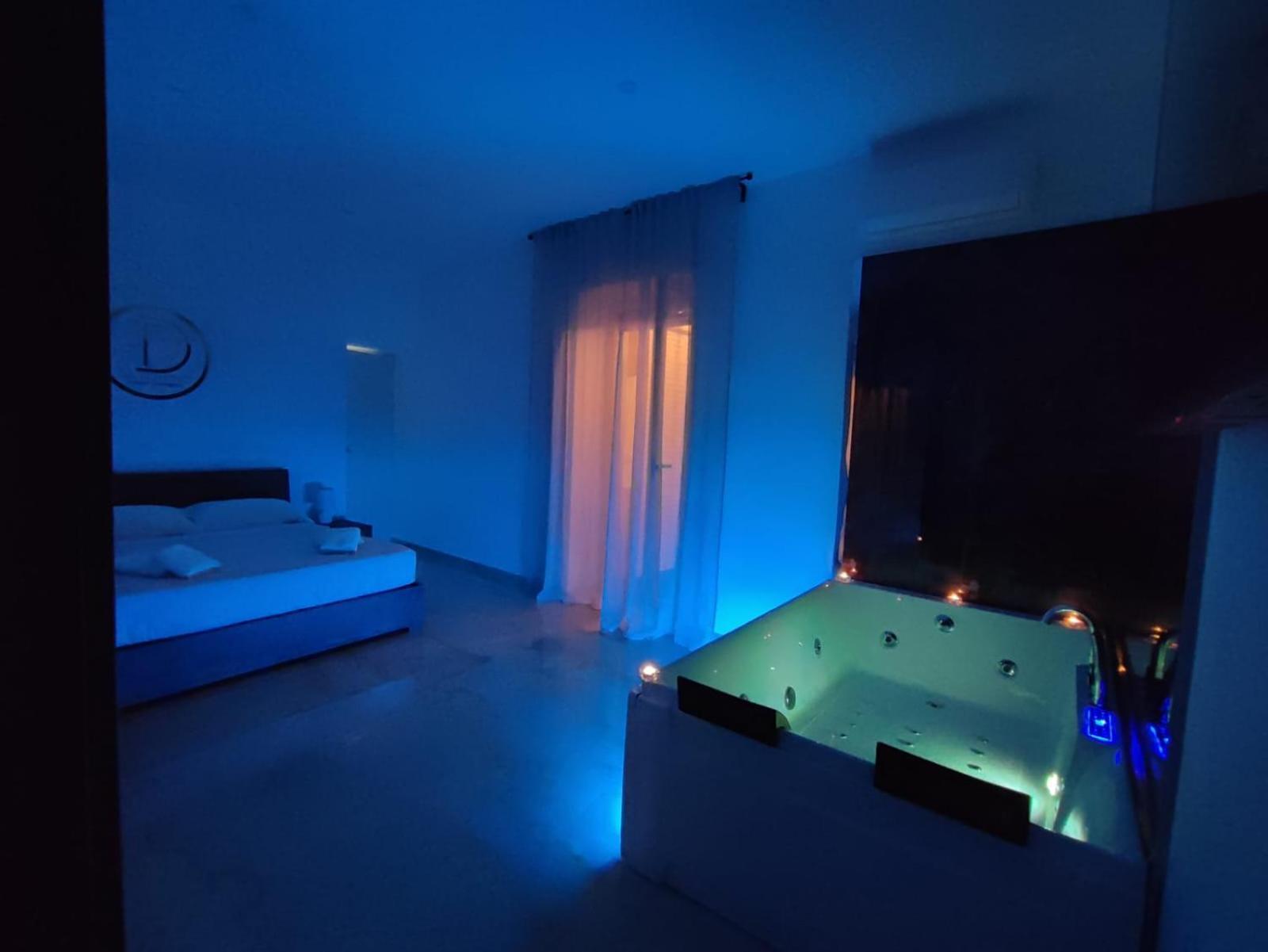Da Tonino Luxury Apartments نابولي المظهر الخارجي الصورة