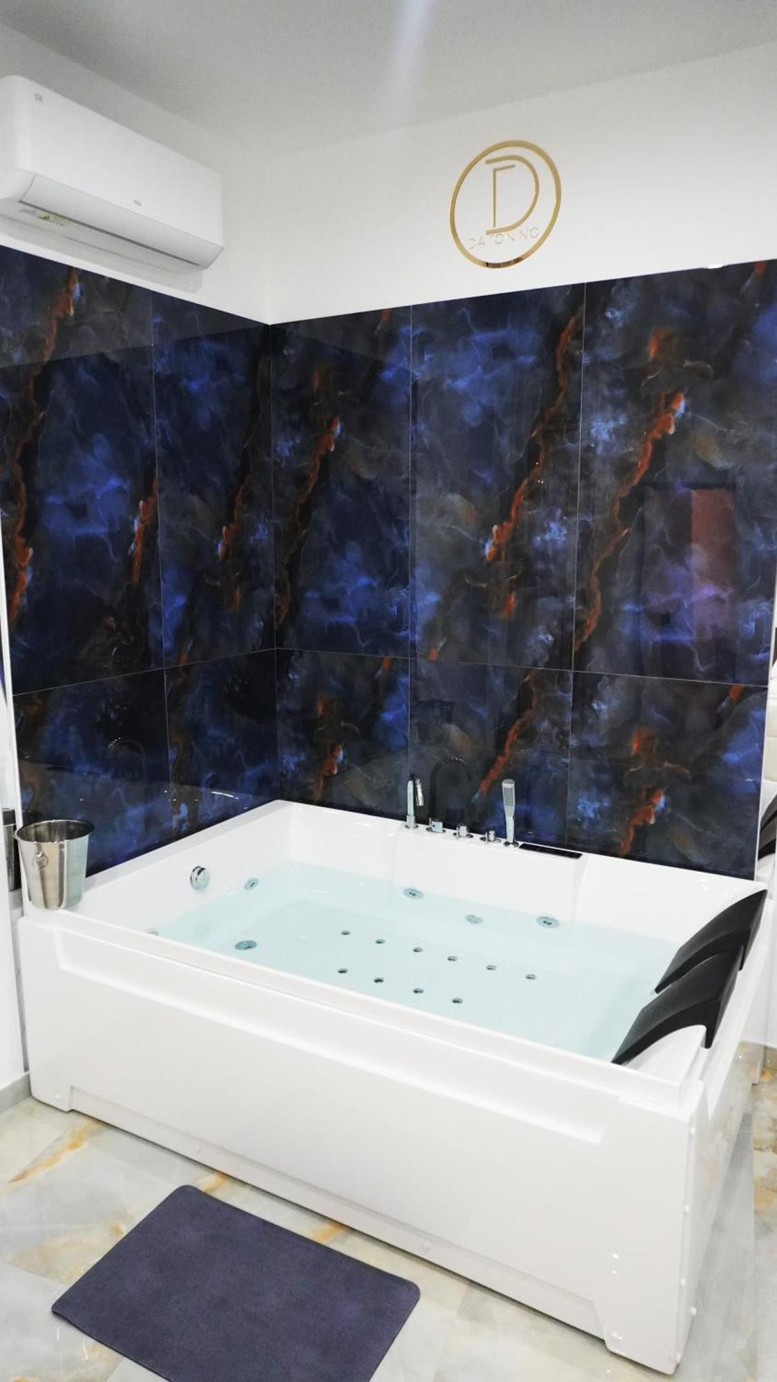 Da Tonino Luxury Apartments نابولي المظهر الخارجي الصورة