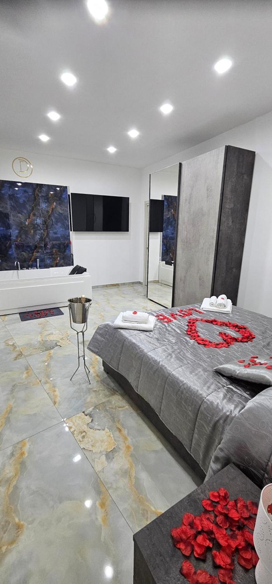 Da Tonino Luxury Apartments نابولي المظهر الخارجي الصورة